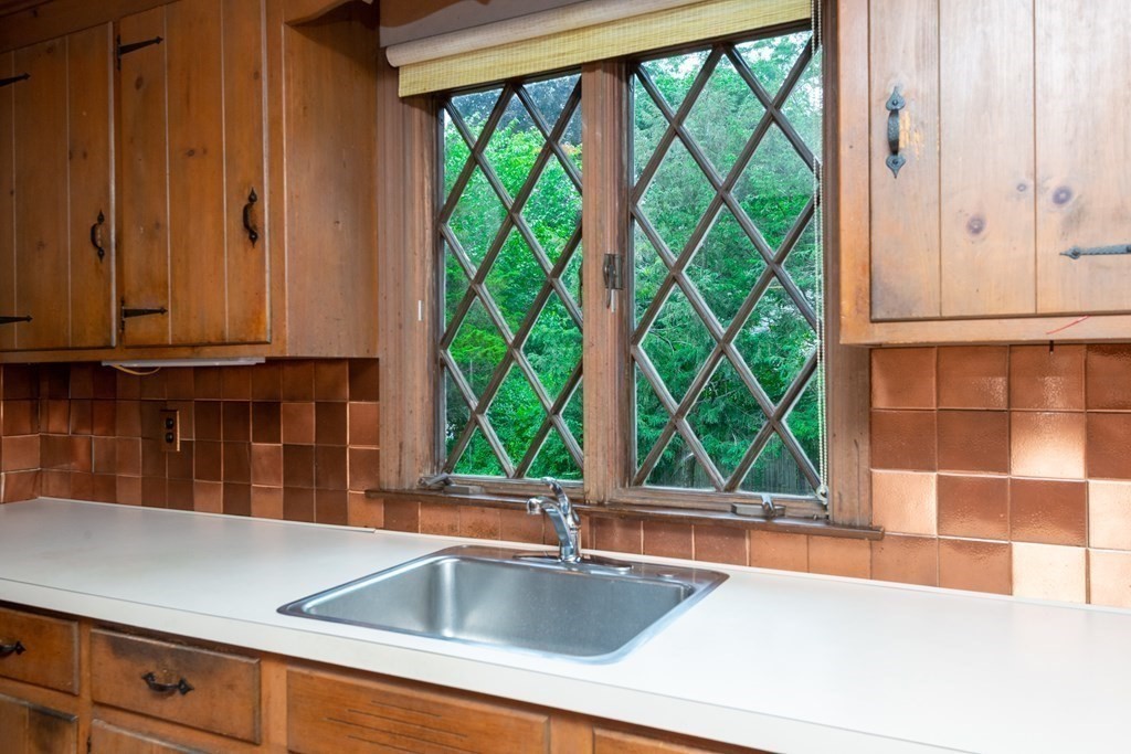 146 Linebrook Road Ipswich, MA 01938 - Photo 9 of 41 Gallery Image 9