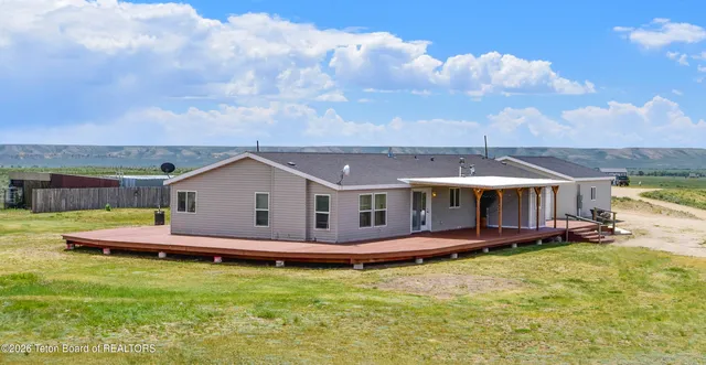 $699,000 | 111 Looney Lane, Pinedale, WY 82941