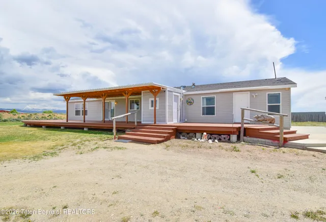 $699,000 | 111 Looney Lane, Pinedale, WY 82941