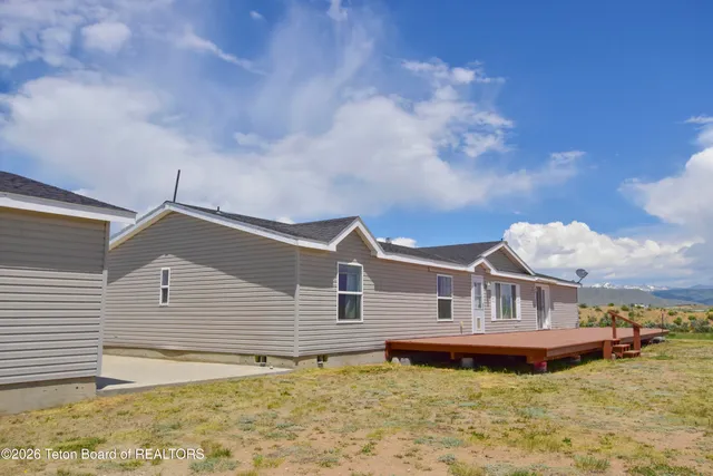 $699,000 | 111 Looney Lane, Pinedale, WY 82941