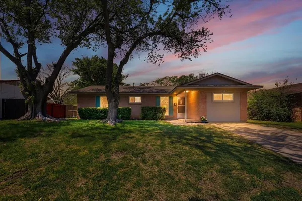 $296,500 | 615 Calder Avenue, Duncanville, TX 75116