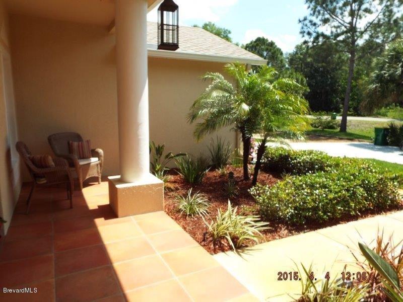 3900 Grant Line Road Mims, FL 32754 - Photo 3 of 36 Frt Porch Courtyard.jpg