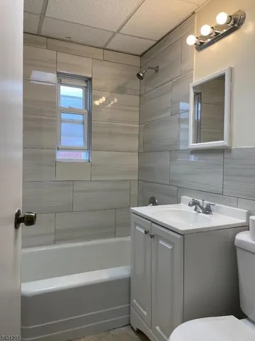 $2,000 | 138 Midland Place, Newark, NJ 07106