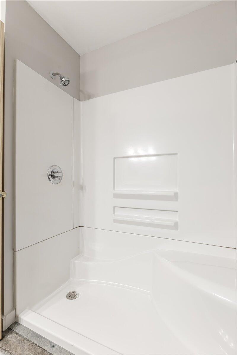 3705 Colbert Hollow Road Rock Spring, GA 30739 - Photo 18 of 31 Bathroom