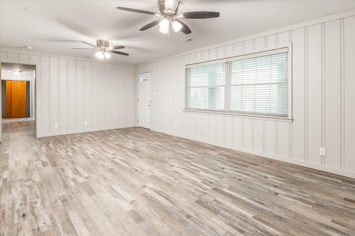 3705 Colbert Hollow Road Rock Spring, GA 30739 - Photo 7 of 31 Living Room