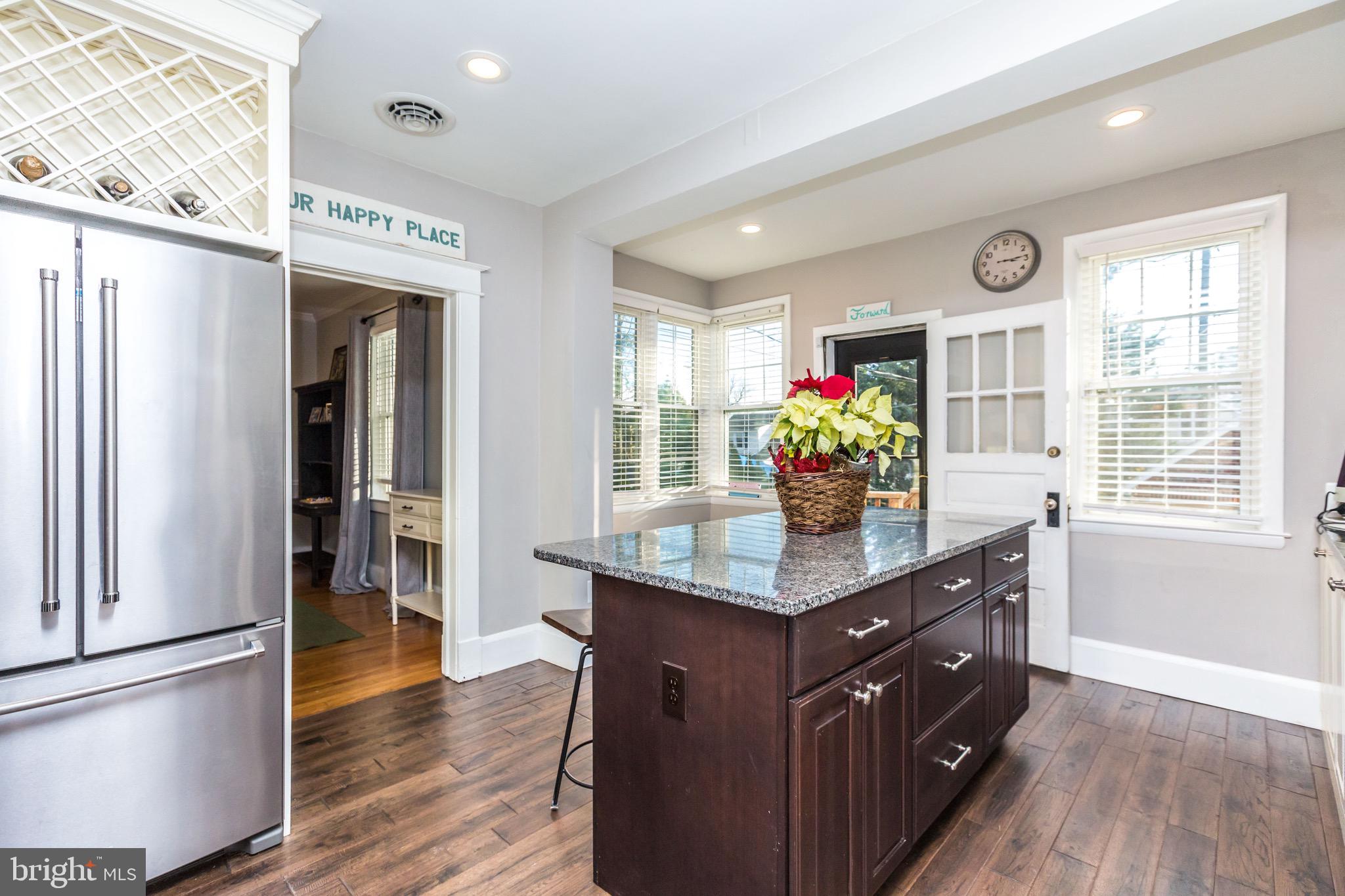 503 Dunkirk Road Baltimore, MD 21212 - Photo 4 of 35