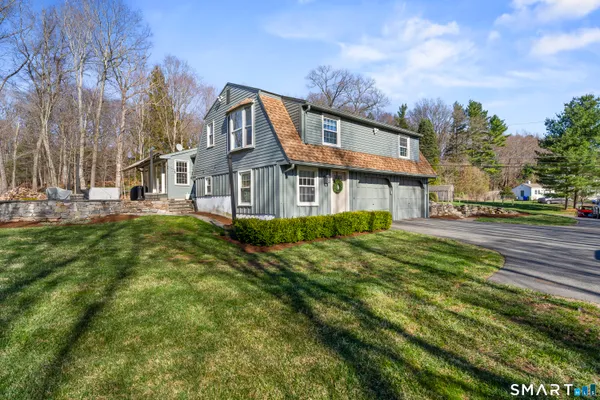 $549,900 | 245 Bell Street, Glastonbury, CT 06033