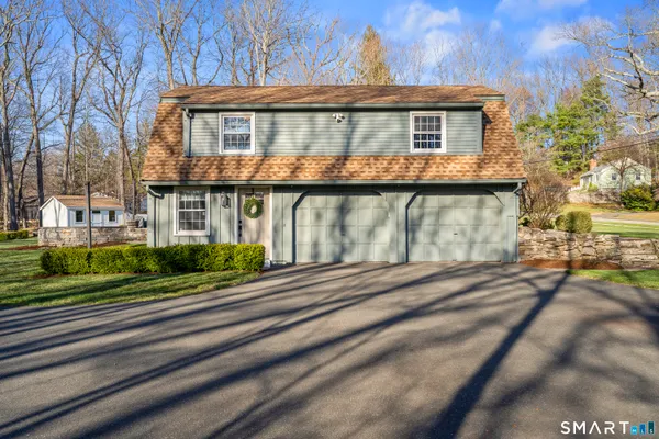 $549,900 | 245 Bell Street, Glastonbury, CT 06033