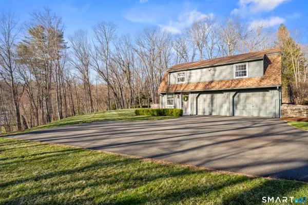 $549,900 | 245 Bell Street, Glastonbury, CT 06033