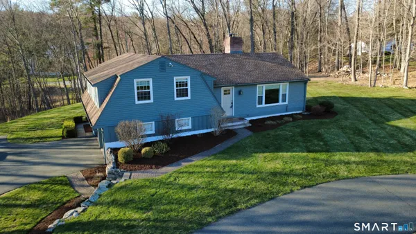 $549,900 | 245 Bell Street, Glastonbury, CT 06033