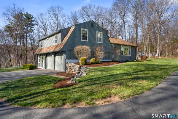 $549,900 | 245 Bell Street, Glastonbury, CT 06033