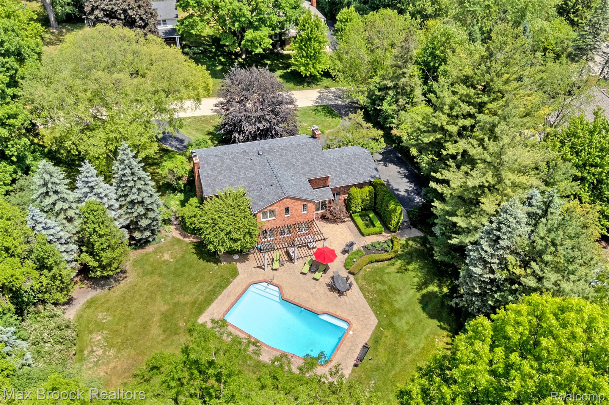 2620 Wendover Road Bloomfield Hills, MI 48302 - Photo 50 of 56 Aerial of property