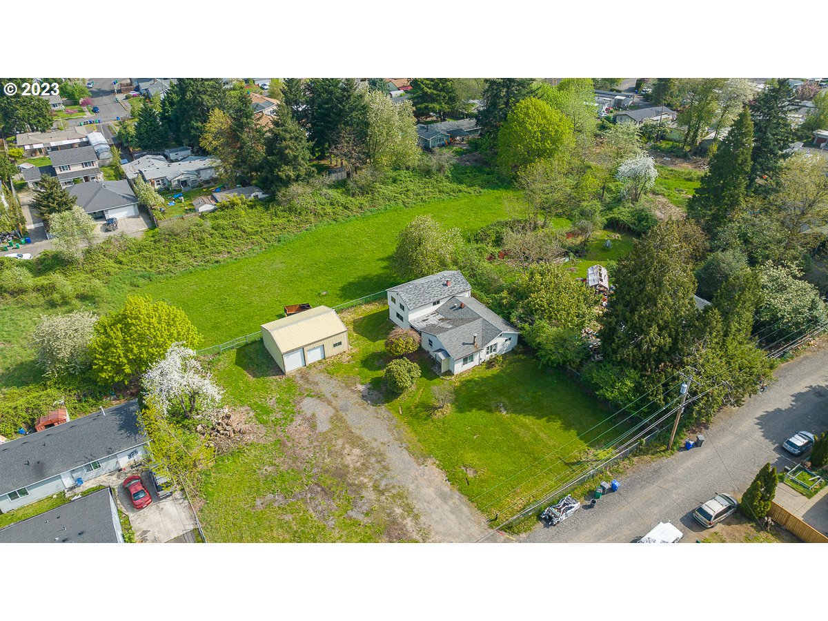 16315 Southeast Lincoln Street Portland, OR 97233 - Photo 21 of 32 a picture of a city