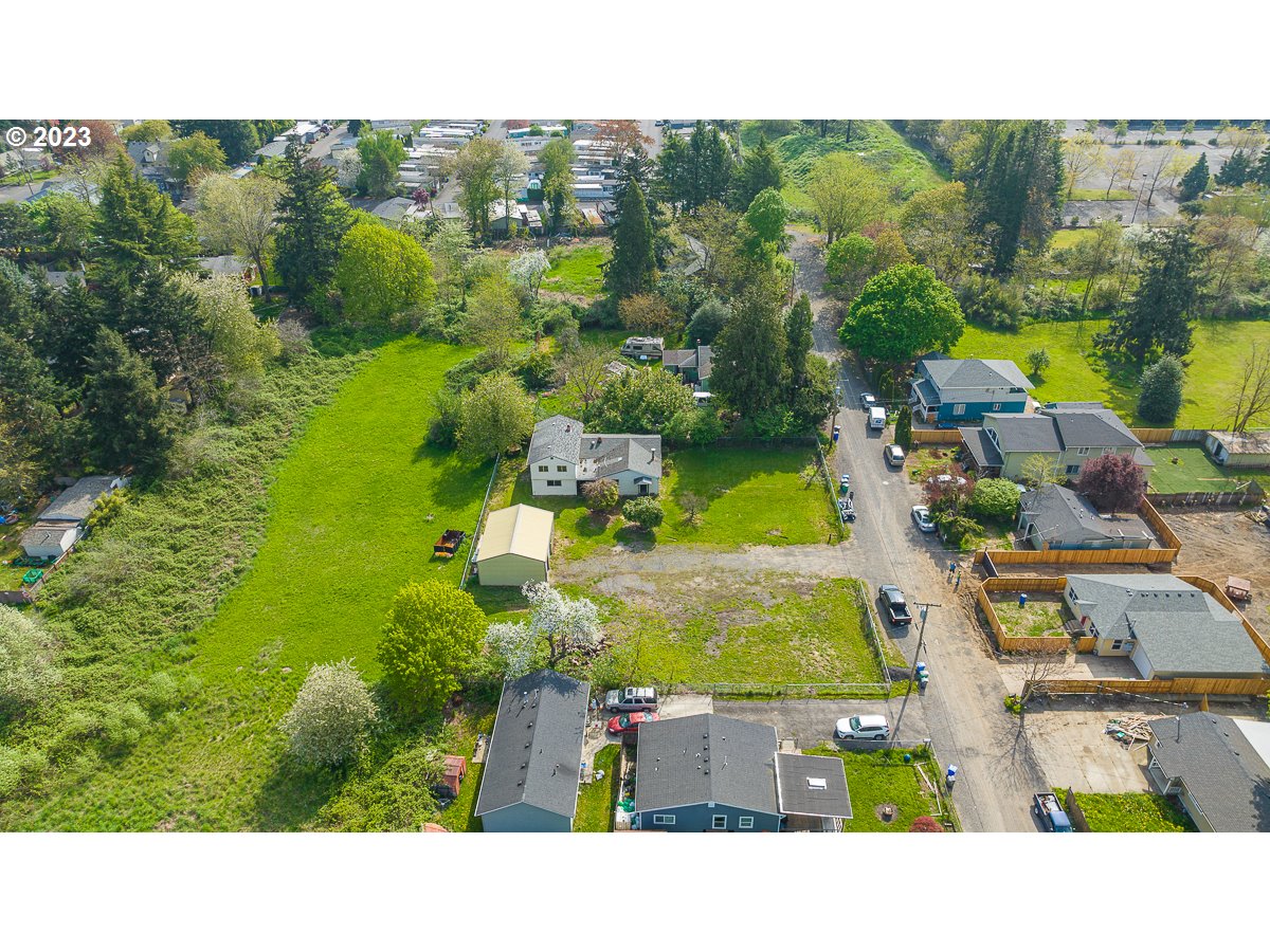 16315 Southeast Lincoln Street Portland, OR 97233 - Photo 24 of 32 a picture of city view