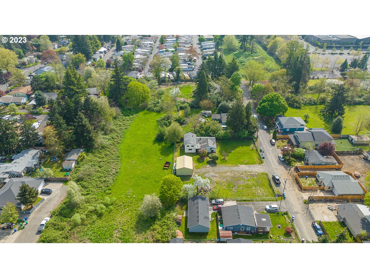 16315 Southeast Lincoln Street Portland, OR 97233 - Photo 26 of 32 a picture of city view