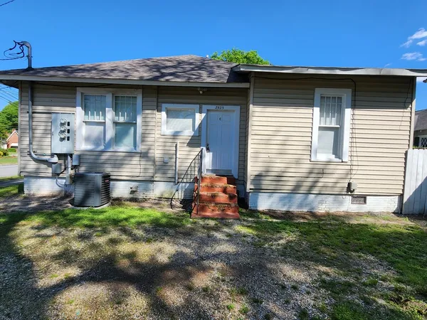 $760 | 2923 11th Avenue, Unit C, Columbus, GA 31904