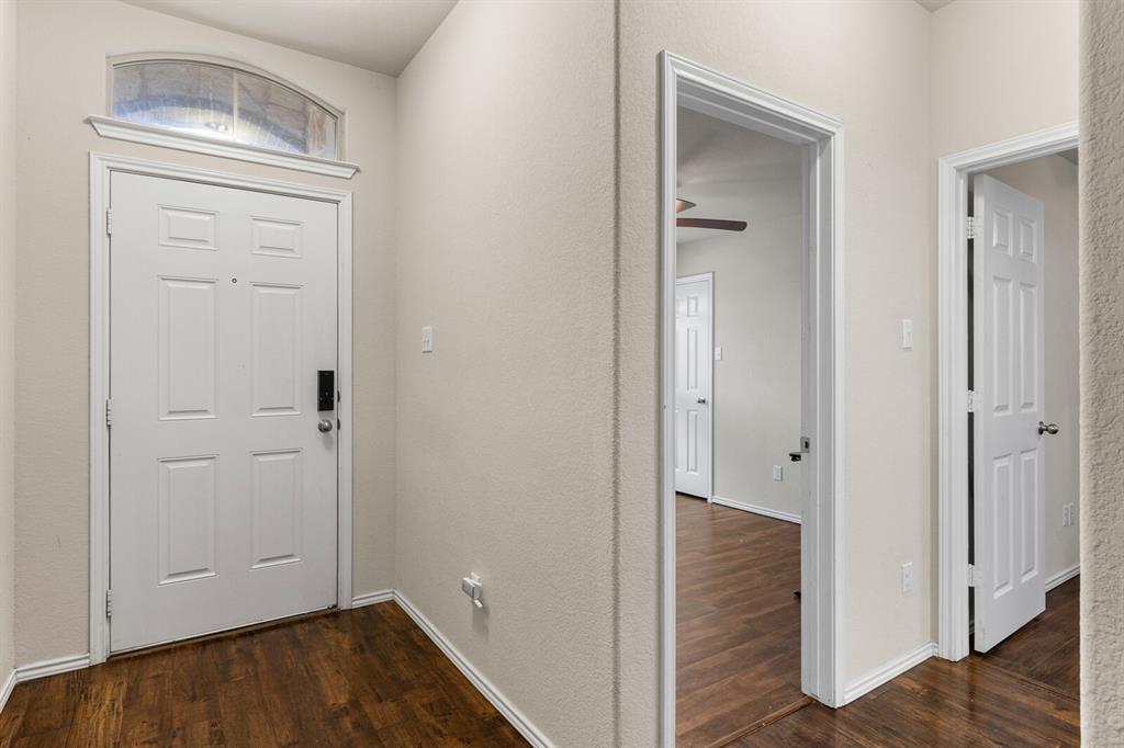 11233 Buzzard Gulch Drive Waco, TX 76708 - Photo 13 of 37 wooden floor with closet