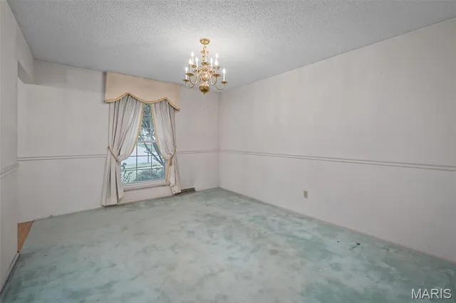 $350,000 | 5327 Crowndun Drive, St. Louis, MO 63129