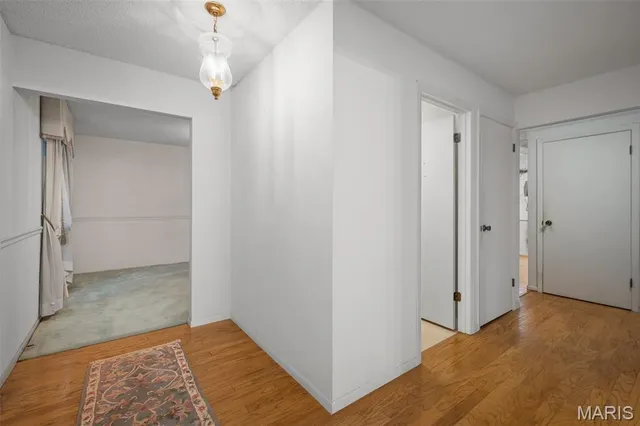 $350,000 | 5327 Crowndun Drive, St. Louis, MO 63129