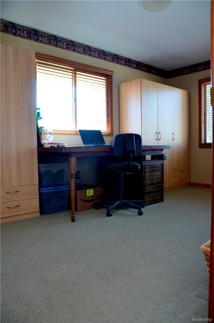 1221 Hemingway Road Lake Orion, MI 48360 - Photo 28 of 36 16 (2).jpg