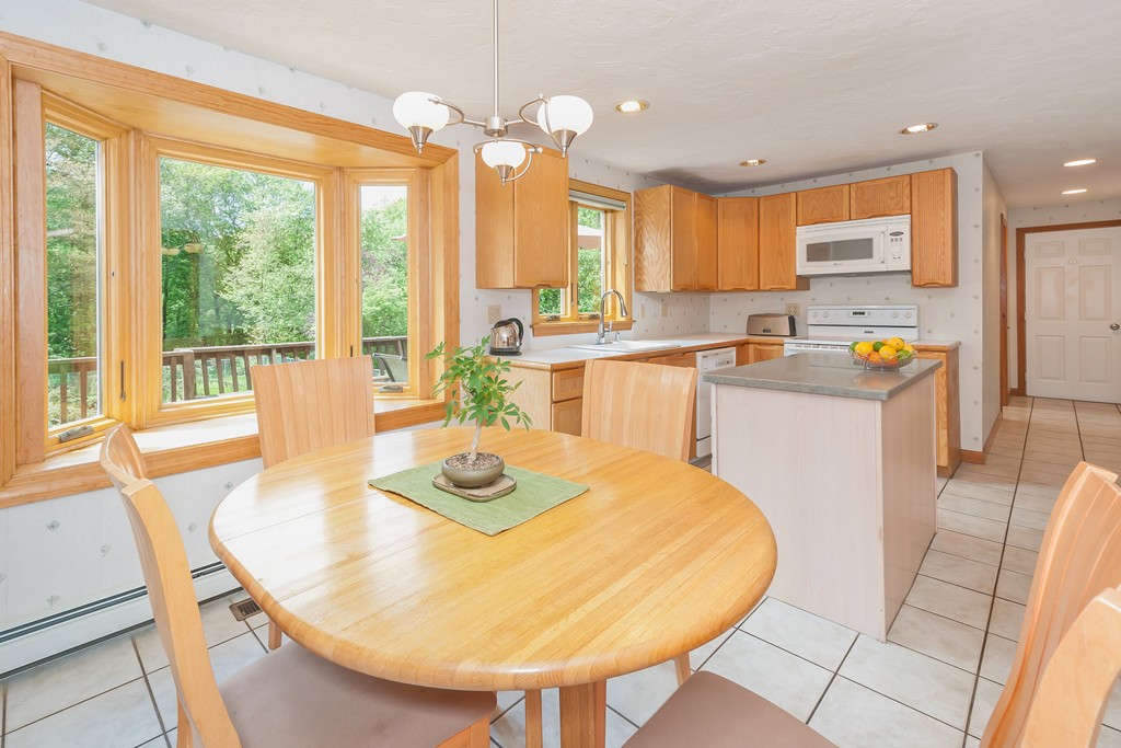 49 Chipper Hill Road Northbridge, MA 01534 - Photo 7 of 30 Gallery Image 7