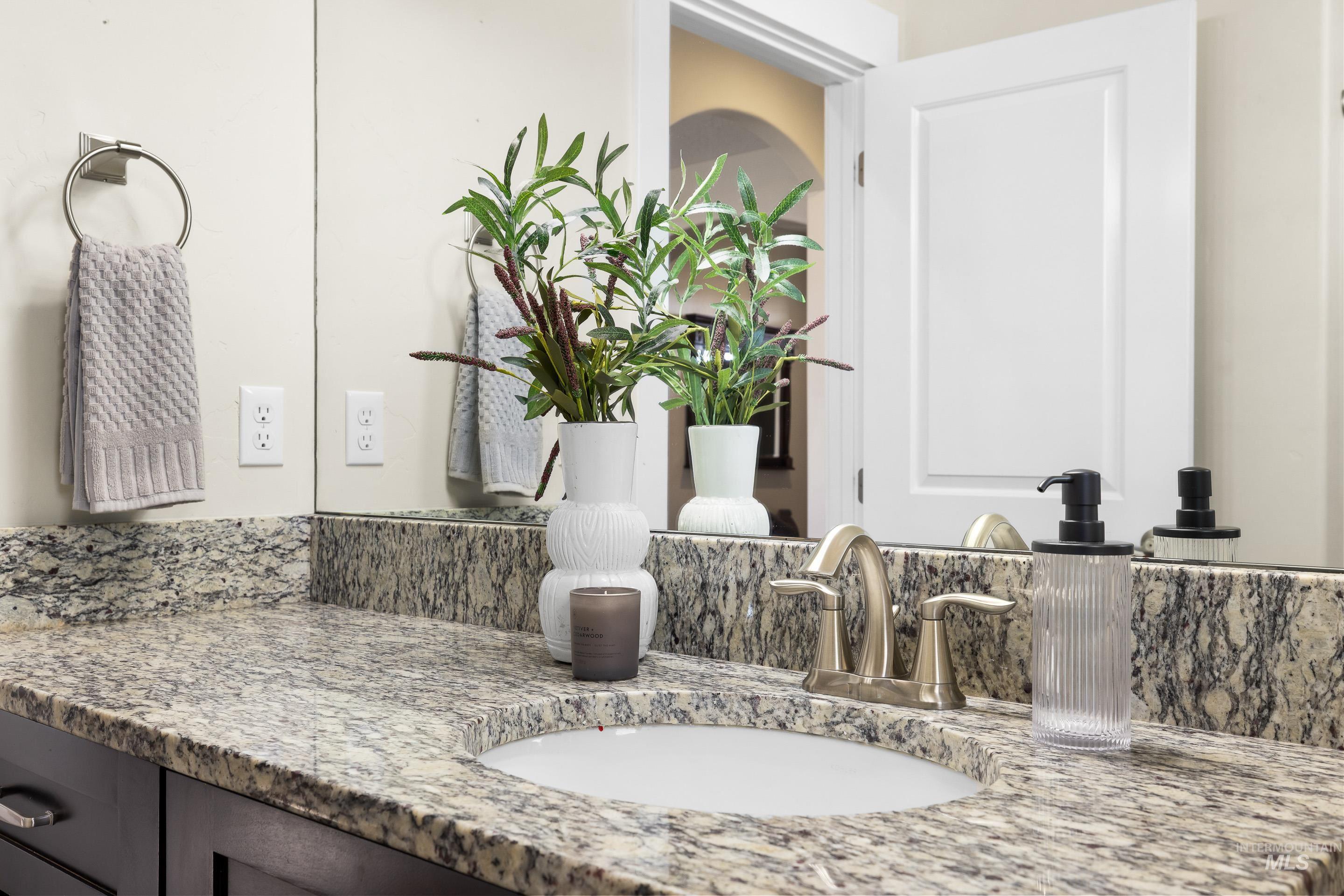 8018 Plumberry Court Middleton, ID 83644 - Photo 41 of 50 Bathroom featuring vanity