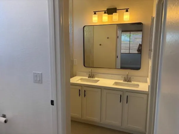 $2,400 | 2520 West Patagonia Way, Phoenix, AZ 85086