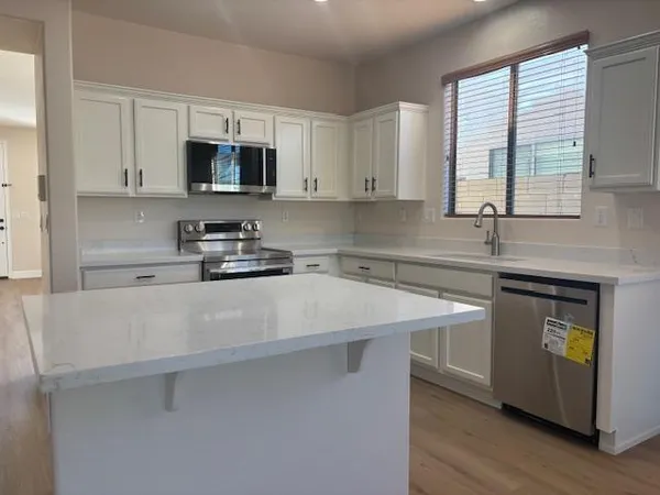 $2,400 | 2520 West Patagonia Way, Phoenix, AZ 85086