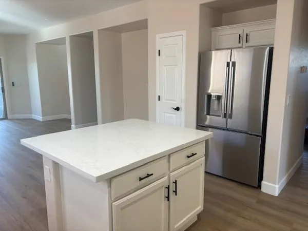 $2,400 | 2520 West Patagonia Way, Phoenix, AZ 85086