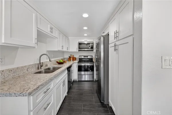 $569,000 | 803 East Victoria Street, Unit 138, Carson, CA 90746