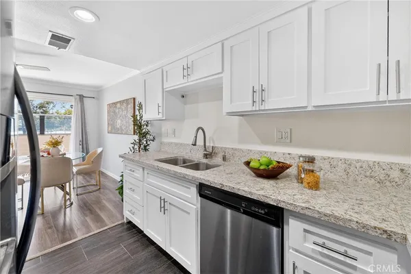 $569,000 | 803 East Victoria Street, Unit 138, Carson, CA 90746