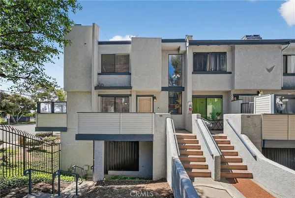 $569,000 | 803 East Victoria Street, Unit 138, Carson, CA 90746