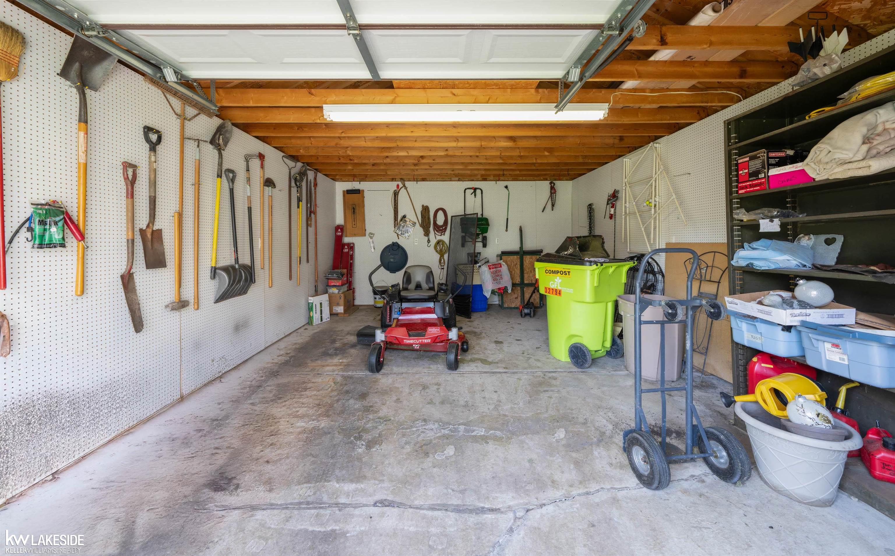 32794 Sutton Road New Baltimore, MI 48047 - Photo 31 of 32 Back garage