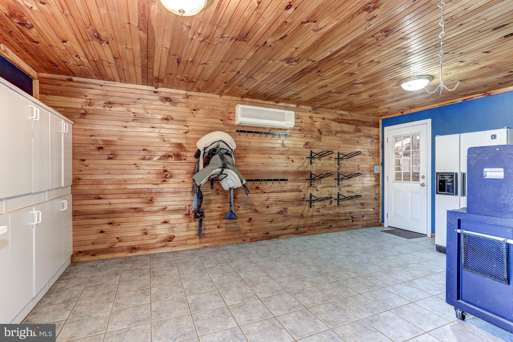 2173 Laws Ford Road Catlett, VA 20119 - Photo 22 of 29 barn tackroom