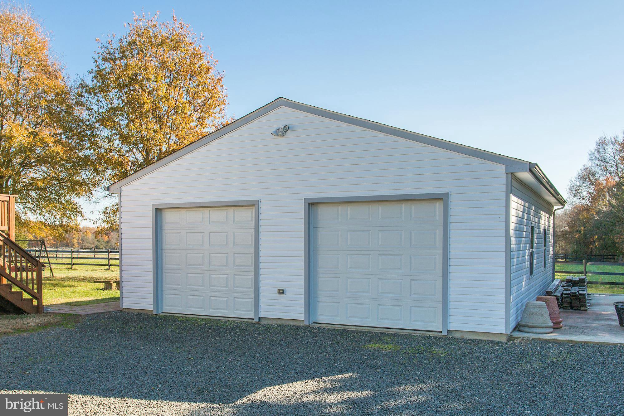 2173 Laws Ford Road Catlett, VA 20119 - Photo 10 of 29 garage