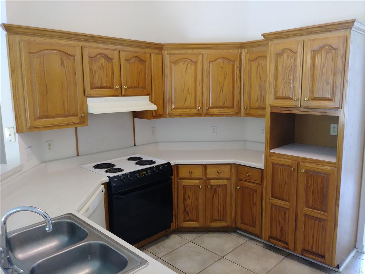 7403 Woodside Road Pensacola, FL 32526 - Photo 11 of 15 Gallery Image 11