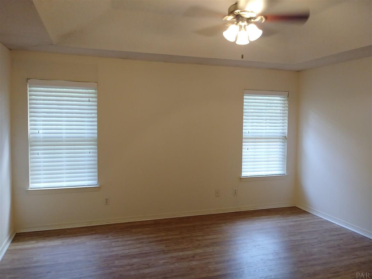 7403 Woodside Road Pensacola, FL 32526 - Photo 5 of 15 Gallery Image 5