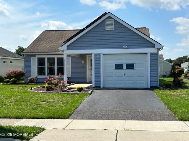 $275,000 | 29 Oakham Row, Manchester Township, NJ 08759