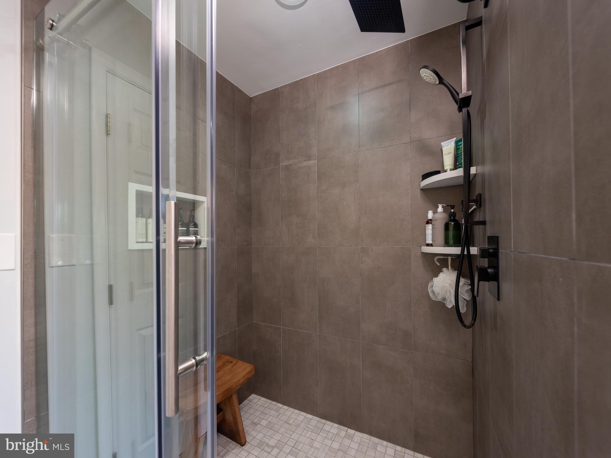 80 Dispatch Drive, Unit 97 Washington Crossing, PA 18977 - Photo 16 of 32 a bathroom with a shower