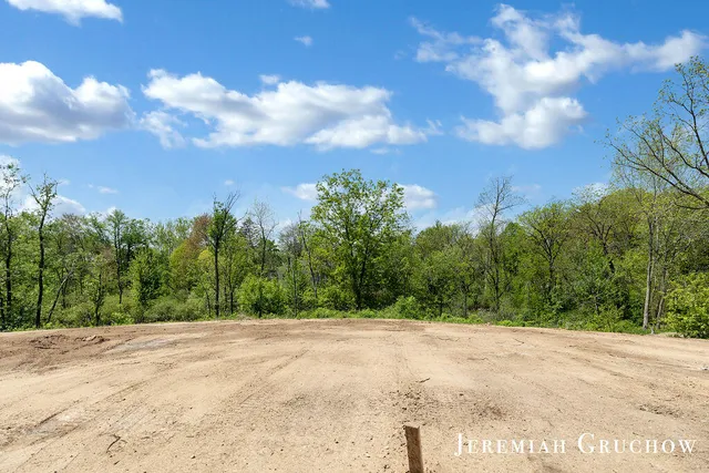 $310,000 | 746 West Sedona Hls Court Northeast, Grand Rapids, MI 49525