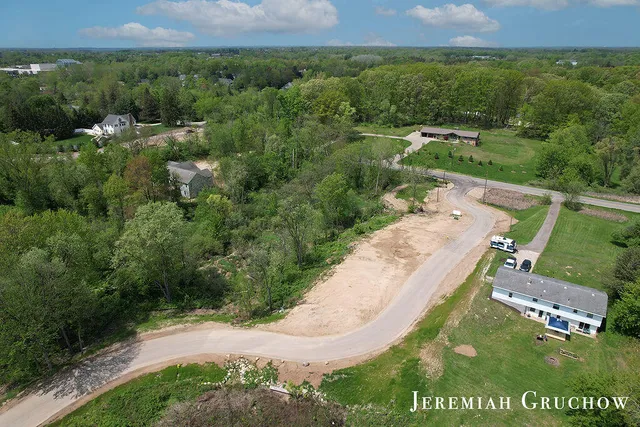 $310,000 | 746 West Sedona Hls Court Northeast, Grand Rapids, MI 49525