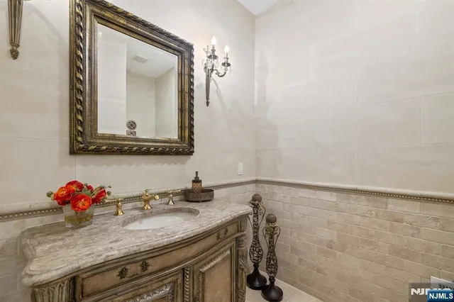 $3,849,000 | 71 Roberts Road, Englewood Cliffs, NJ 07632