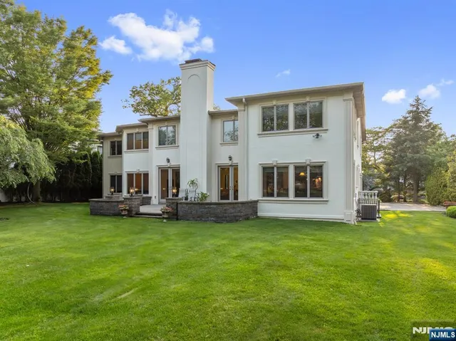 $3,849,000 | 71 Roberts Road, Englewood Cliffs, NJ 07632