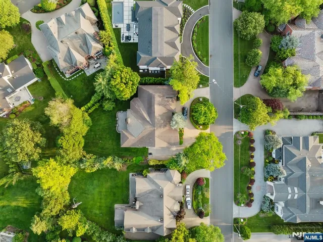 $3,849,000 | 71 Roberts Road, Englewood Cliffs, NJ 07632