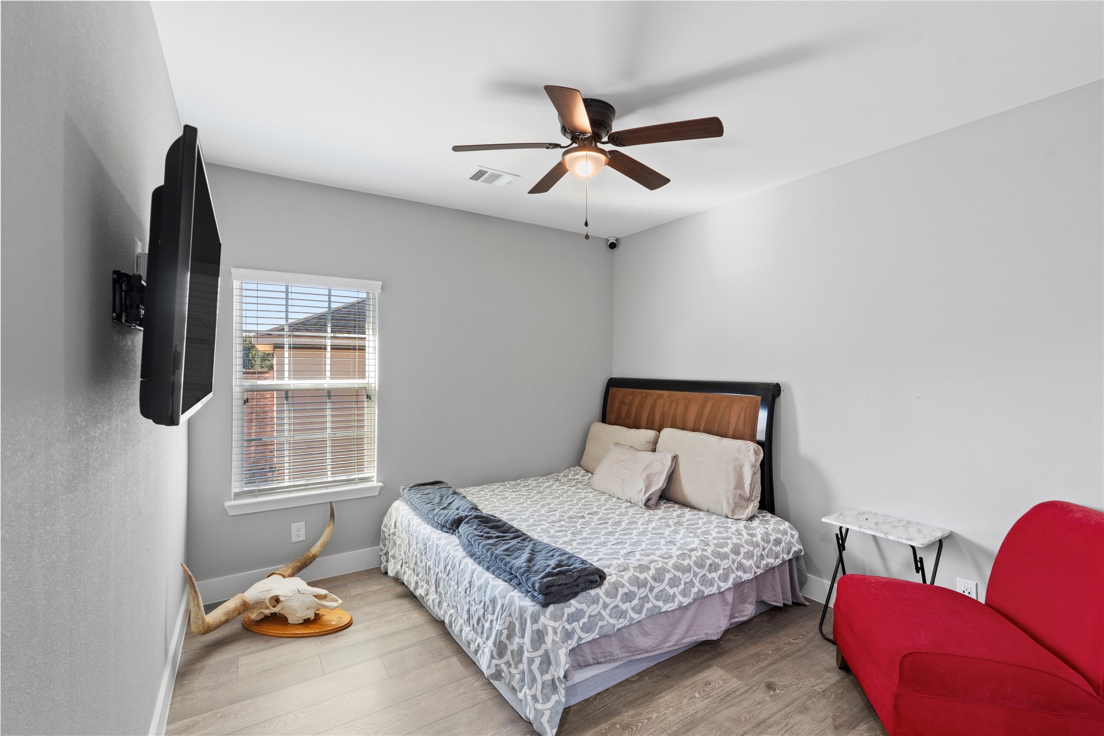 6207 Graff Net Court Spring, TX 77379 - Photo 36 of 49 Upstairs bedroom with plenty of natural light