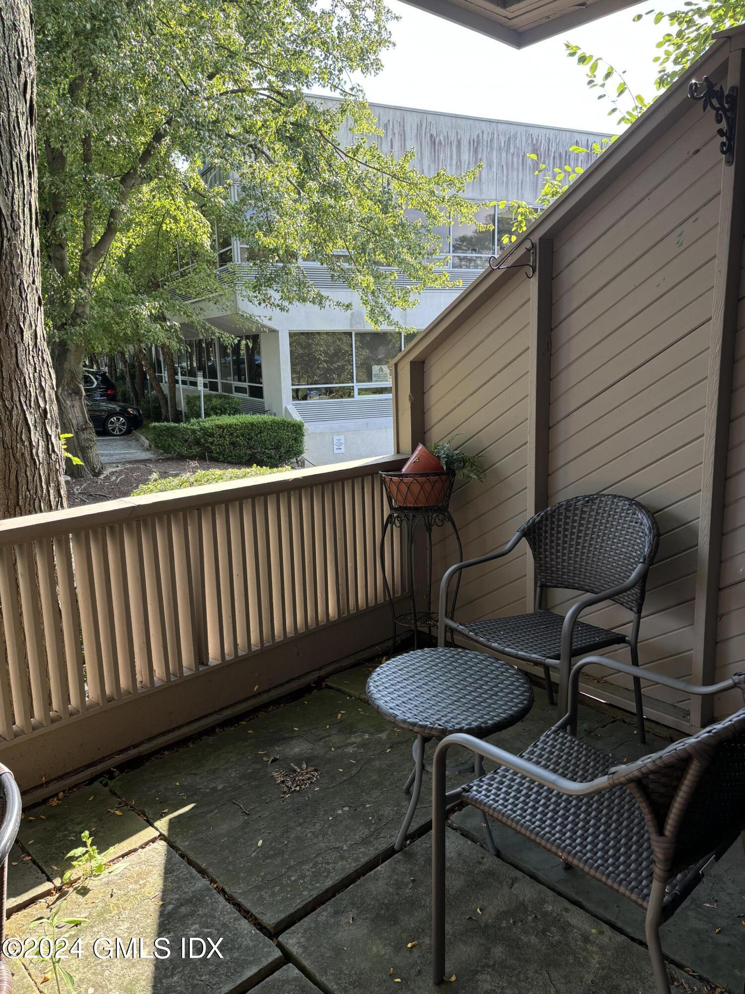 1465 East Putnam Avenue, Unit 306 Riverside, CT 06878 - Photo 13 of 13 IMG_5245