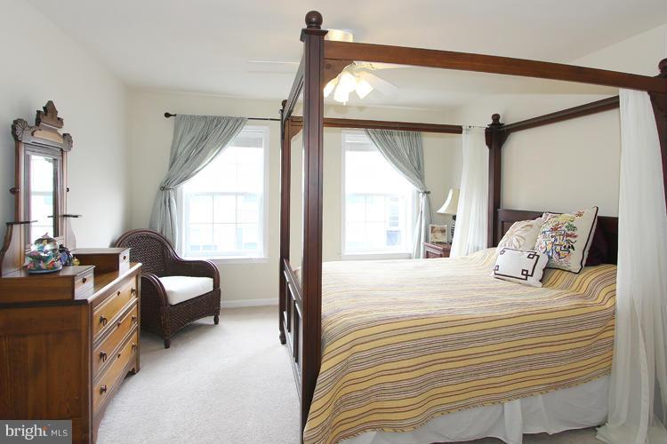 2218 Highfly Terrace Silver Spring, MD 20902 - Photo 19 of 21 Bedroom