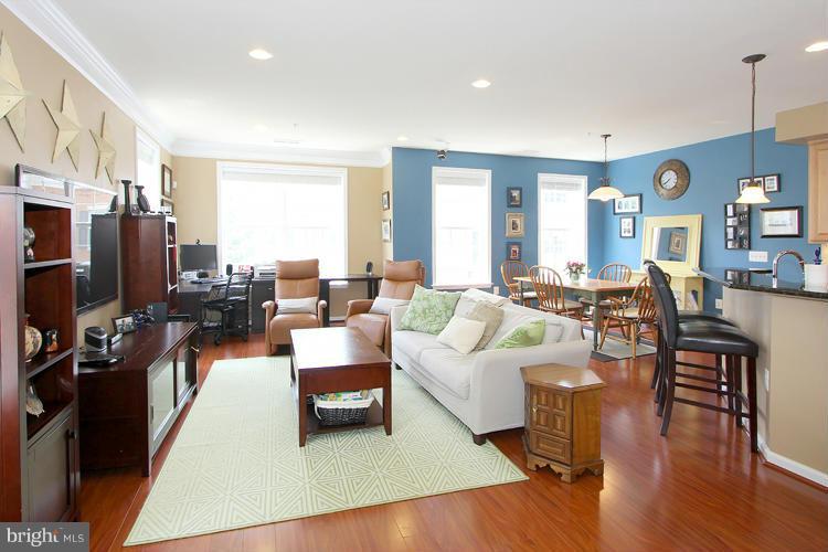 2218 Highfly Terrace Silver Spring, MD 20902 - Photo 4 of 21 Family Room