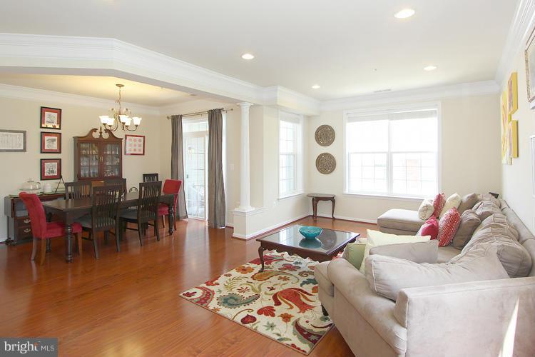 2218 Highfly Terrace Silver Spring, MD 20902 - Photo 9 of 21 Living Room