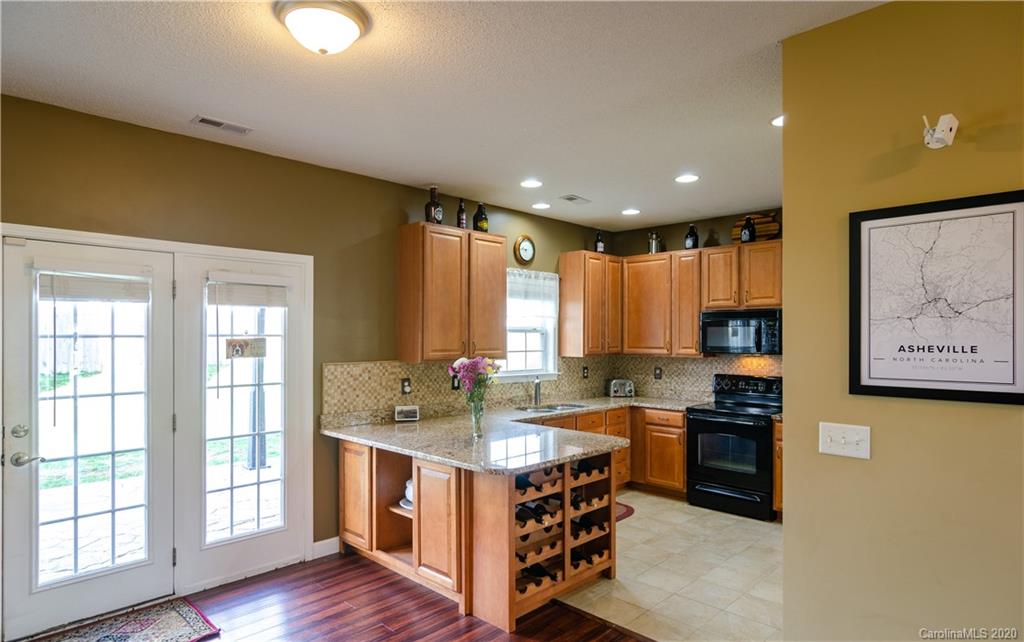 74 Lumber River Road Fletcher, NC 28732 - Photo 4 of 30